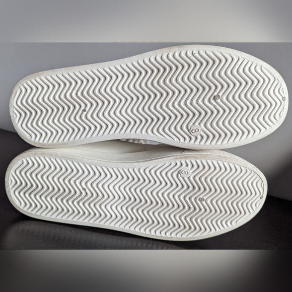 NWOT Bebe Monah shoes. Size 8 - Picture 5 of 13